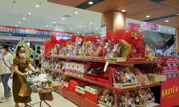 Sức mua cuối năm tăng cao