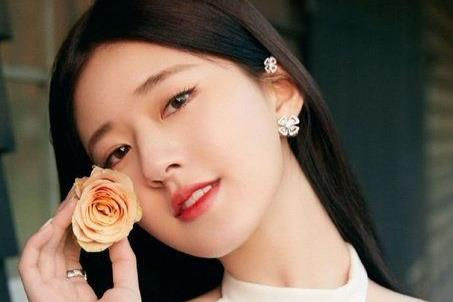 Tử vi hàng ngày 24/1 của 12 cung hoàng đạo chi tiết nhất