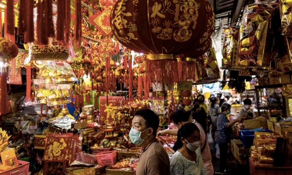 Châu Á đón Tết Nguyên đán trong 'cơn bão' Omicron