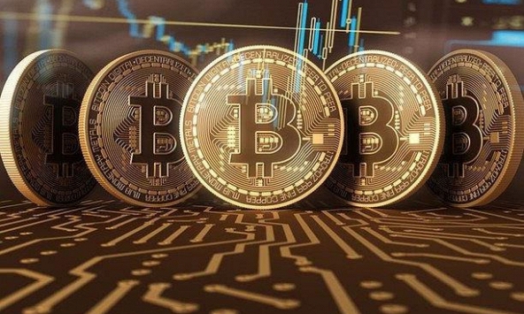 Bitcoin tăng nhẹ, thị trường tiền ảo ngập 'sắc xanh'