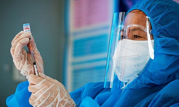 Thêm 8.601 ca dương tính COVID-19 trong ngày mùng 3 Tết, thấp nhất trong 80 ngày qua