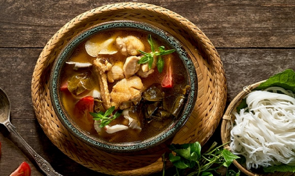 Món ngon mỗi ngày: Canh nấm gà lá giang
