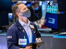 Phố Wall mất đà phiên 7/2 do lo ngại lạm phát và tình hình Ukraine