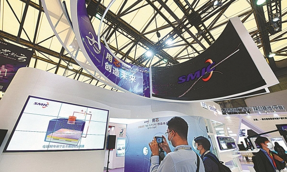 Bất chấp lệnh trừng phạt của Mỹ, hãng chip lớn nhất Trung Quốc báo lãi kỷ lục