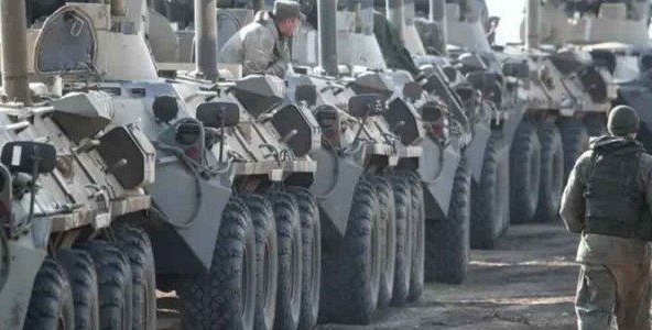 Giá xăng dầu tiếp tục tăng sốc trước dự báo Nga tấn công Ukraine