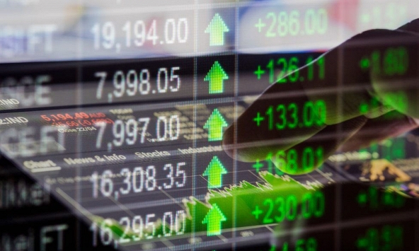 Cổ phiếu vốn hóa lớn và ngân hàng giúp VN-Index vượt 1.500 điểm