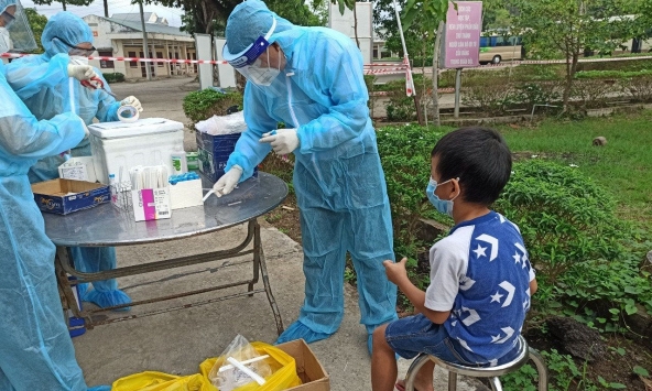 Học sinh không cần xét nghiệm sàng lọc trước khi đến trường