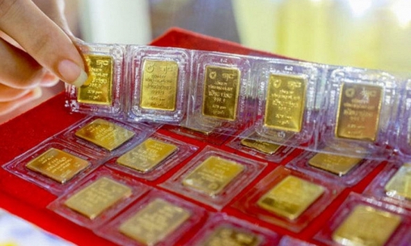 Giá vàng đột ngột giảm hơn 2 triệu đồng/lượng