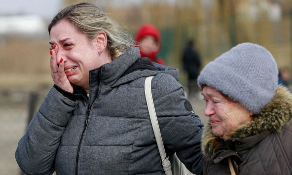 Lo lắng chiến tranh hạt nhân, người dân Trung Âu đổ xô đi mua i-ốt
