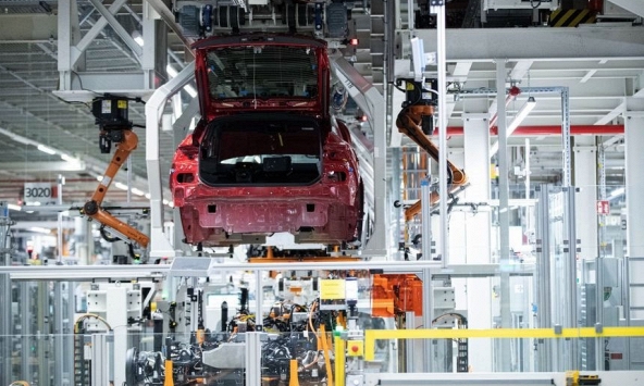 Xung đột Nga- Ukraina đẩy các nhà sản xuất ô tô vào cuộc khủng hoảng chuỗi cung ứng mới