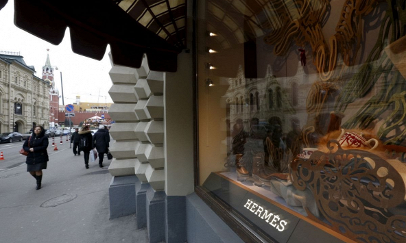 Hàng loạt thương hiệu hàng xa xỉ 'tháo chạy' khỏi Nga