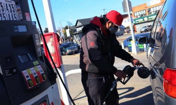 Hậu quả chiến tranh Ukraina: Nền kinh tế Mỹ tăng trưởng chậm lại, châu Âu có nguy cơ suy thoái và Nga suy giảm hai con số