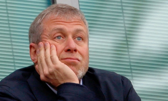 Quỹ đầu cơ Hoa Kỳ đóng băng tài khoản của Abramovich