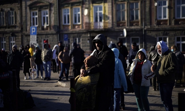 Mỗi giây có 1 người Ukraina vào Ba Lan, nhưng một số đang quay trở lại