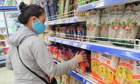 Nhiều mặt hàng tiêu dùng, thực phẩm đồng loạt tăng giá