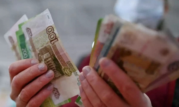 Nhật Bản ‘bối rối’ trước yêu cầu thanh toán tiền mua nhiên liệu bằng đồng RUB của Nga