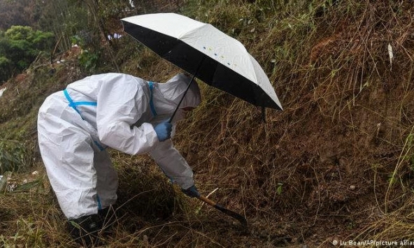 Trung Quốc tìm thấy chiếc hộp đen thứ 2 của máy bay gặp nạn