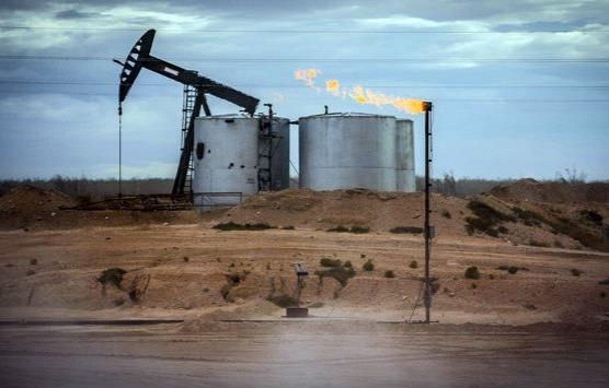 Giá xăng dầu hôm nay 29/3: Dầu thô bắt đầu giảm do Trung Quốc siết COVID-19