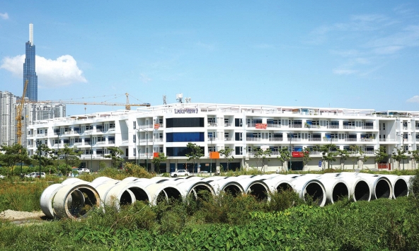Nhiều nhà phát triển dự án bất động sản ngồi trên lửa...