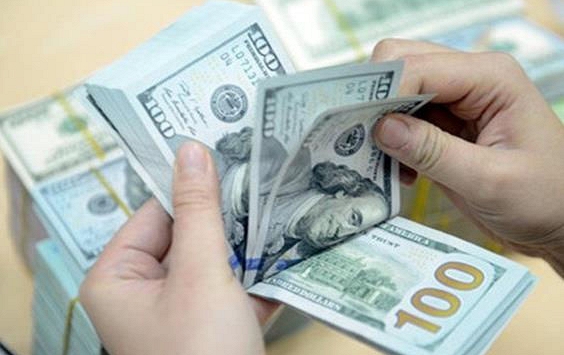 Giá USD hôm nay 12/4: Tiếp tục tăng mạnh