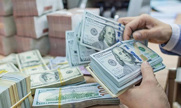 Giá USD hôm nay 13/4: Vẫn ở mức cao