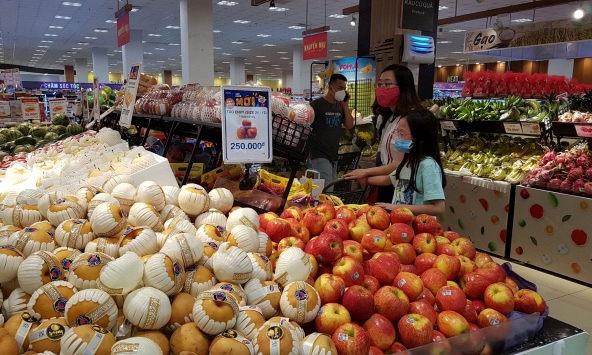 Giá nhiều loại trái cây nhập khẩu giảm mạnh