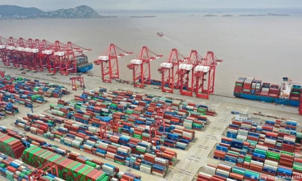 Vận chuyển hàng hóa bị tắc nghẽn nghiêm trọng do Thượng Hải bị phong tỏa