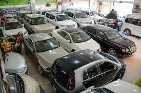 Khan hiếm ô tô nhập khẩu, thị trường xe cũ sôi động