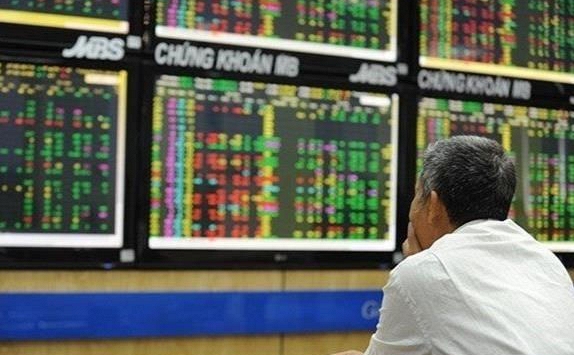 VN-Index có thêm phiên đảo chiều ngoạn mục