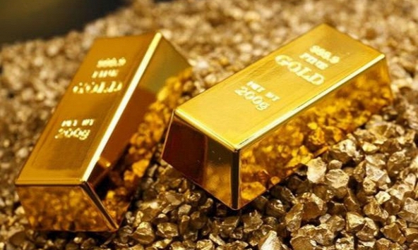 Giá vàng hôm nay 27/4: Vẫn dưới mốc 1.900 USD