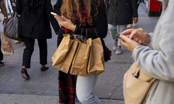 Nợ tiêu dùng của người Mỹ tăng thêm hơn 52 tỷ USD trong tháng 3

