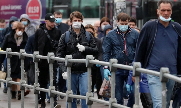 Lệnh cấm vận của phương Tây khiến nhiều người Nga mất việc, nền kinh tế có thể quay về thập niên 1990