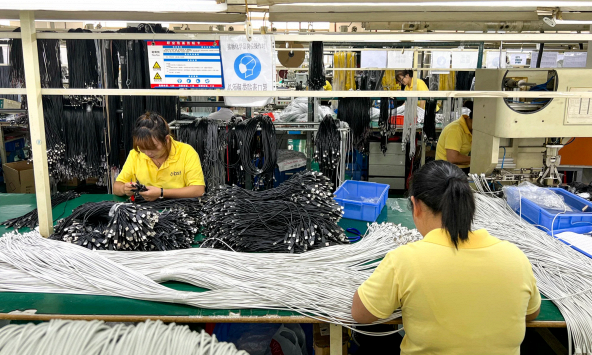 Các nhà máy ở Thâm Quyến hoạt động hết công suất bất chấp sự gián đoạn do COVID-19