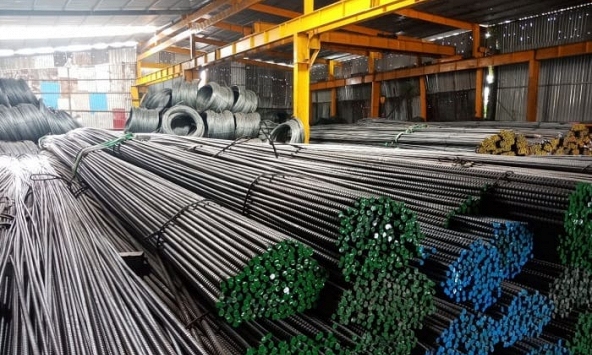Giá thép hôm nay 11/5: Thép thế giới giảm, trong nước ổn định