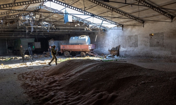 Giá lương thực tăng cao làm chao đảo thế giới đang phát triển