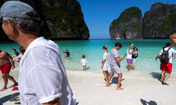 Đồng Baht Thái Lan chạm mức thấp nhất trong 5 năm do Trung Quốc hạn chế du lịch nước ngoài