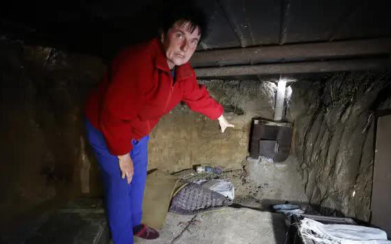 Bên trong chiến hào do binh lính Nga để lại ở Ukraina