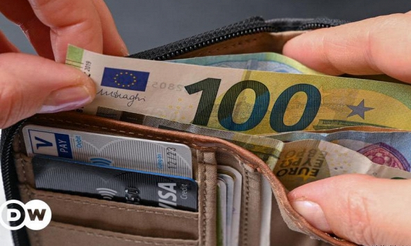 Lạm phát kỷ lục, yêu sách tăng lương xuất hiện khắp châu Âu