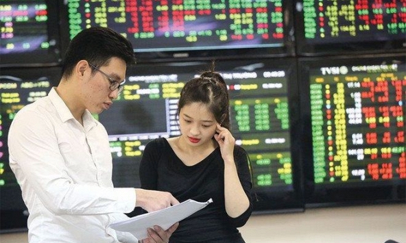 Cổ phiếu khuyến nghị 24/5: LPB, BID, GAS, THG