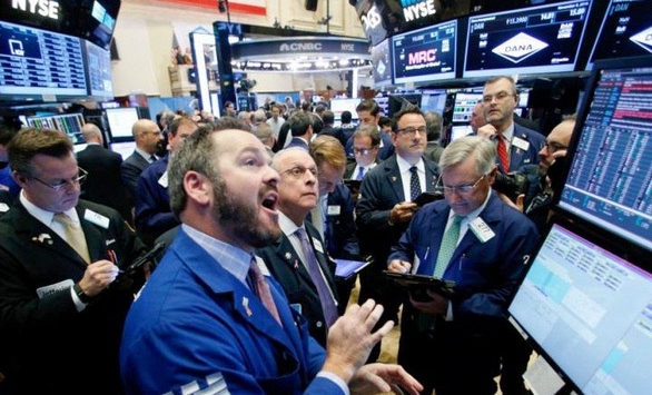 Thị trường châu Á gặp khó khăn với những lo ngại về lạm phát và tỷ giá