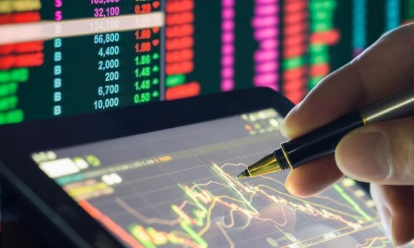 Cổ phiếu khuyến nghị 26/5: FRT, PET, VCB, HDG