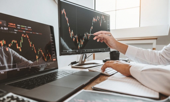 Chứng khoán hôm nay 25/5: VN-Index đảo chiều tăng 35 điểm