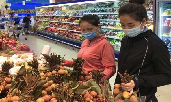 Nhiều loại trái cây giá cao 'hạ nhiệt'