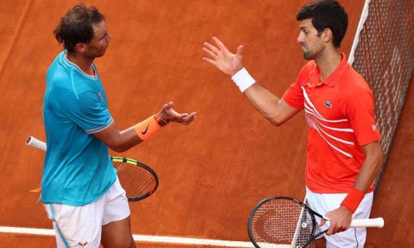 Rafael Nadal gặp đối thủ không đội trời chung Novak Djokovic ở tứ kết Roland Garros