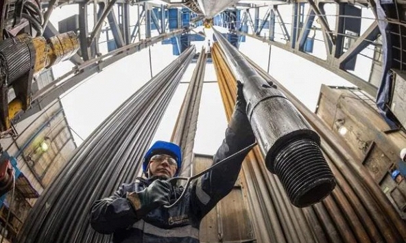 EU thông qua lệnh cấm đối với 2/3 lượng dầu nhập khẩu từ Nga