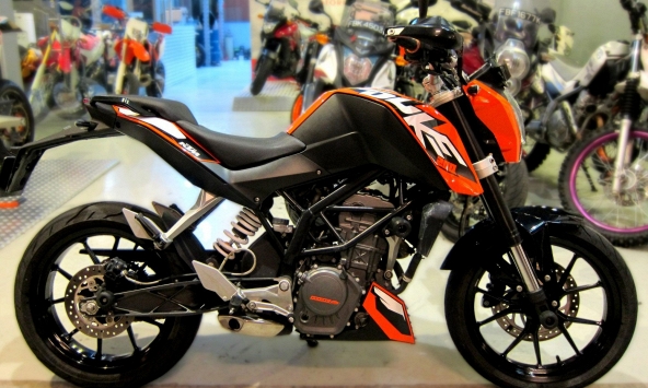 Bảng giá xe KTM tháng 6/2022 mới nhất 