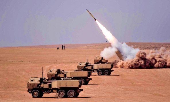Tại sao Mỹ gửi hệ thống HIMARS cho Ukraina vào thời điểm này?