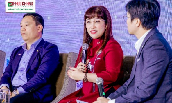 CEO Lưu Thị Thanh Mẫu tham luận tại diễn đàn các nhà lãnh đạo doanh nghiệp 2022
