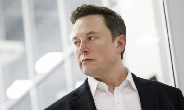 Cổ phiếu Tesla giảm hơn 9% do Elon Musk có kế hoạch cắt giảm lao động