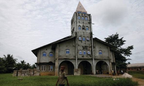 Ít nhất 50 người chết sau khi các tay súng tấn công nhà thờ ở Nigeria